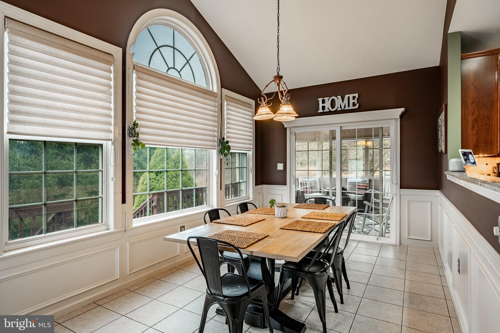 400 Indian Run Road Avondale, PA 19311 - Photo 15 of 56 Breakfast Room