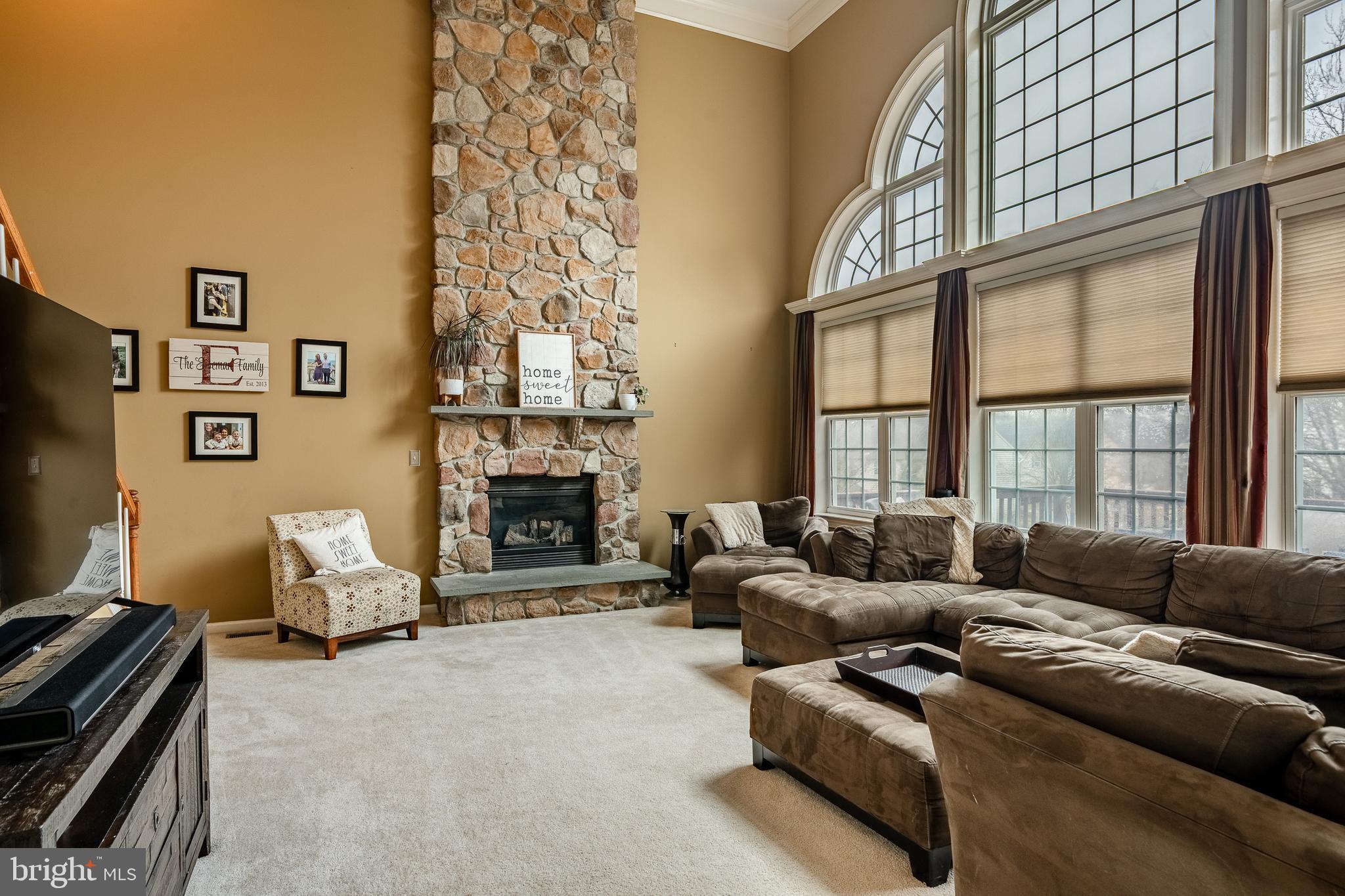 400 Indian Run Road Avondale, PA 19311 - Photo 16 of 56 Family/Great Room