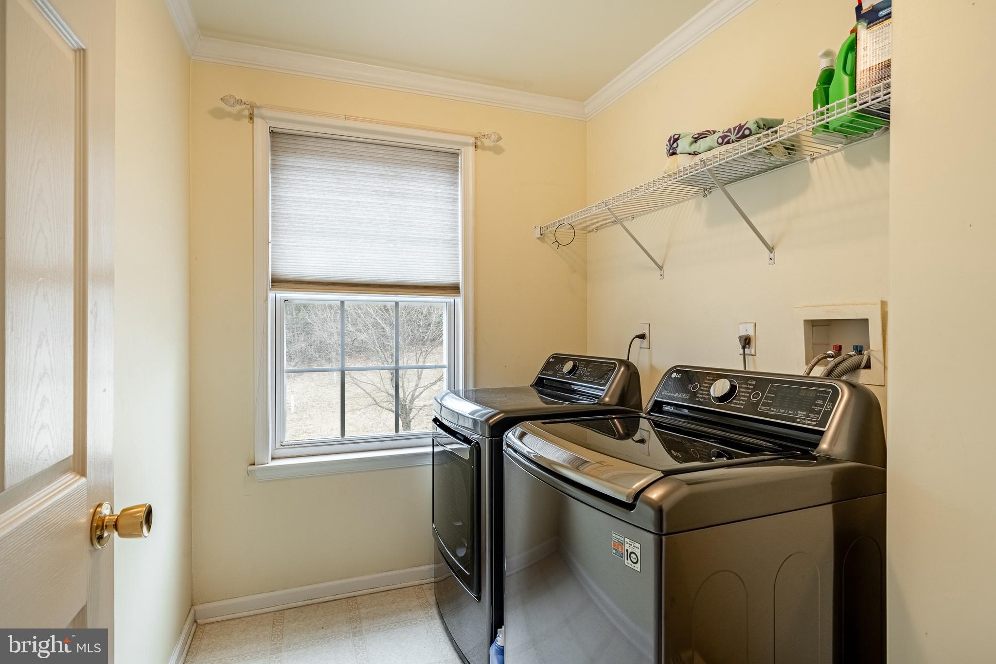400 Indian Run Road Avondale, PA 19311 - Photo 35 of 56 Laundry Room