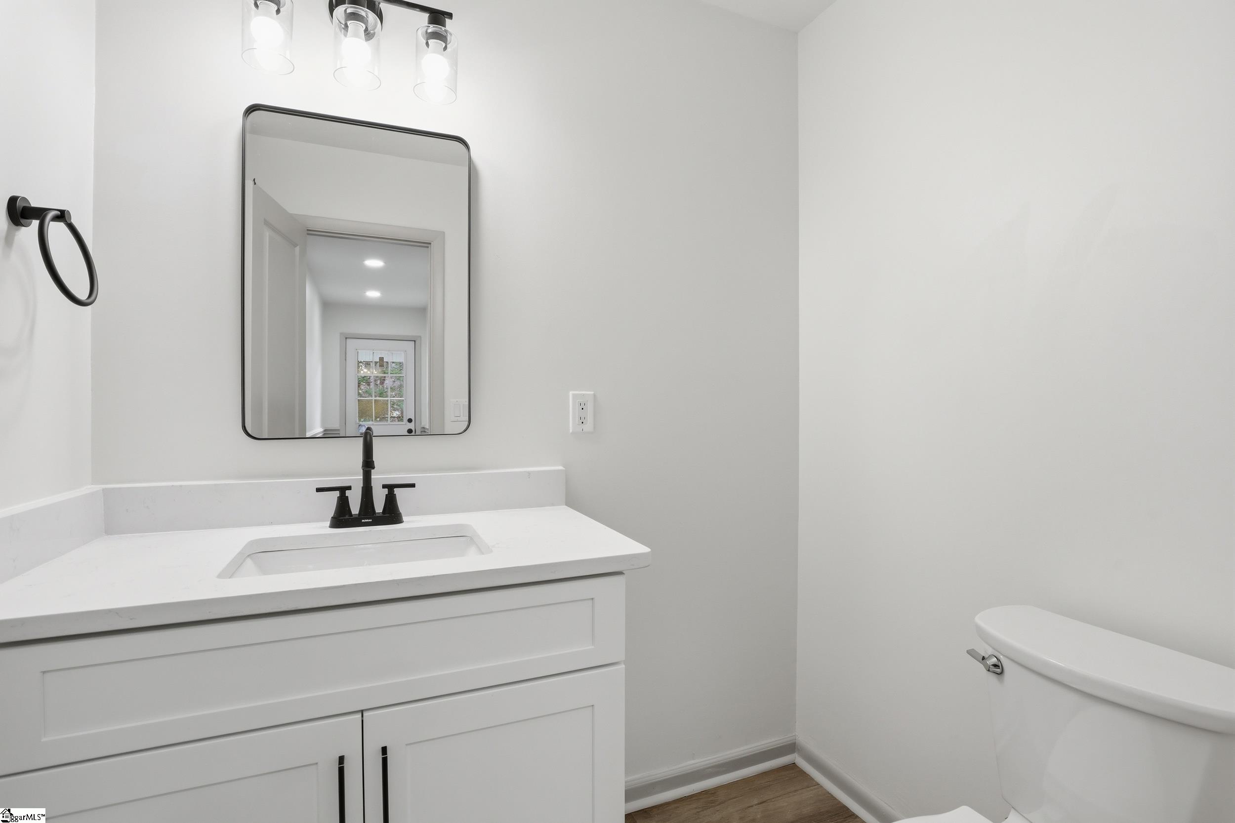 107 Gail Drive Mauldin, SC 29662 - Photo 3 of 32