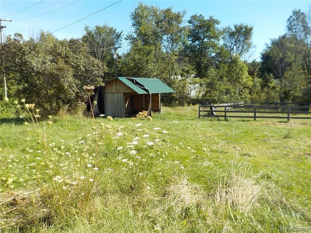 4965 Hough Road Dryden, MI 48428 - Photo 19 of 37 DSCN5413.JPG