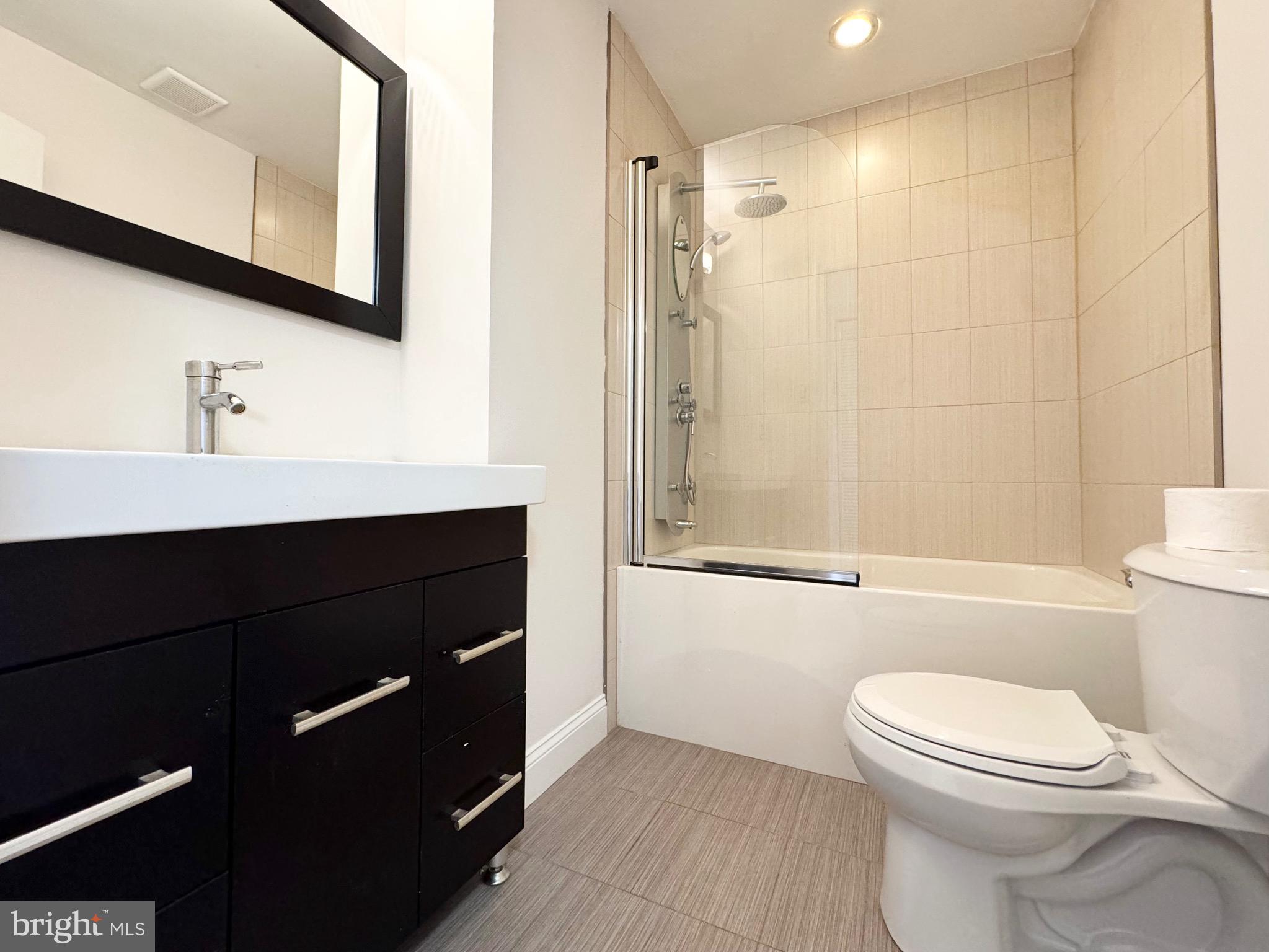 2101 Welsh Road, Unit 6 Philadelphia, PA 19115 - Photo 14 of 32 Gallery Image 14