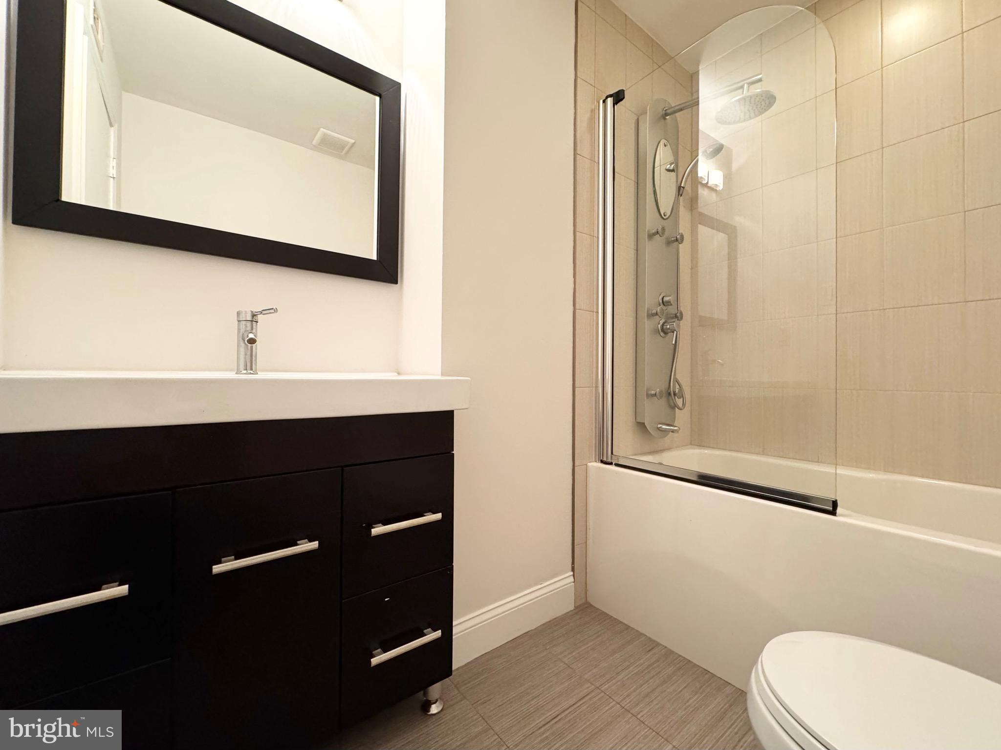2101 Welsh Road, Unit 6 Philadelphia, PA 19115 - Photo 15 of 32 Gallery Image 15