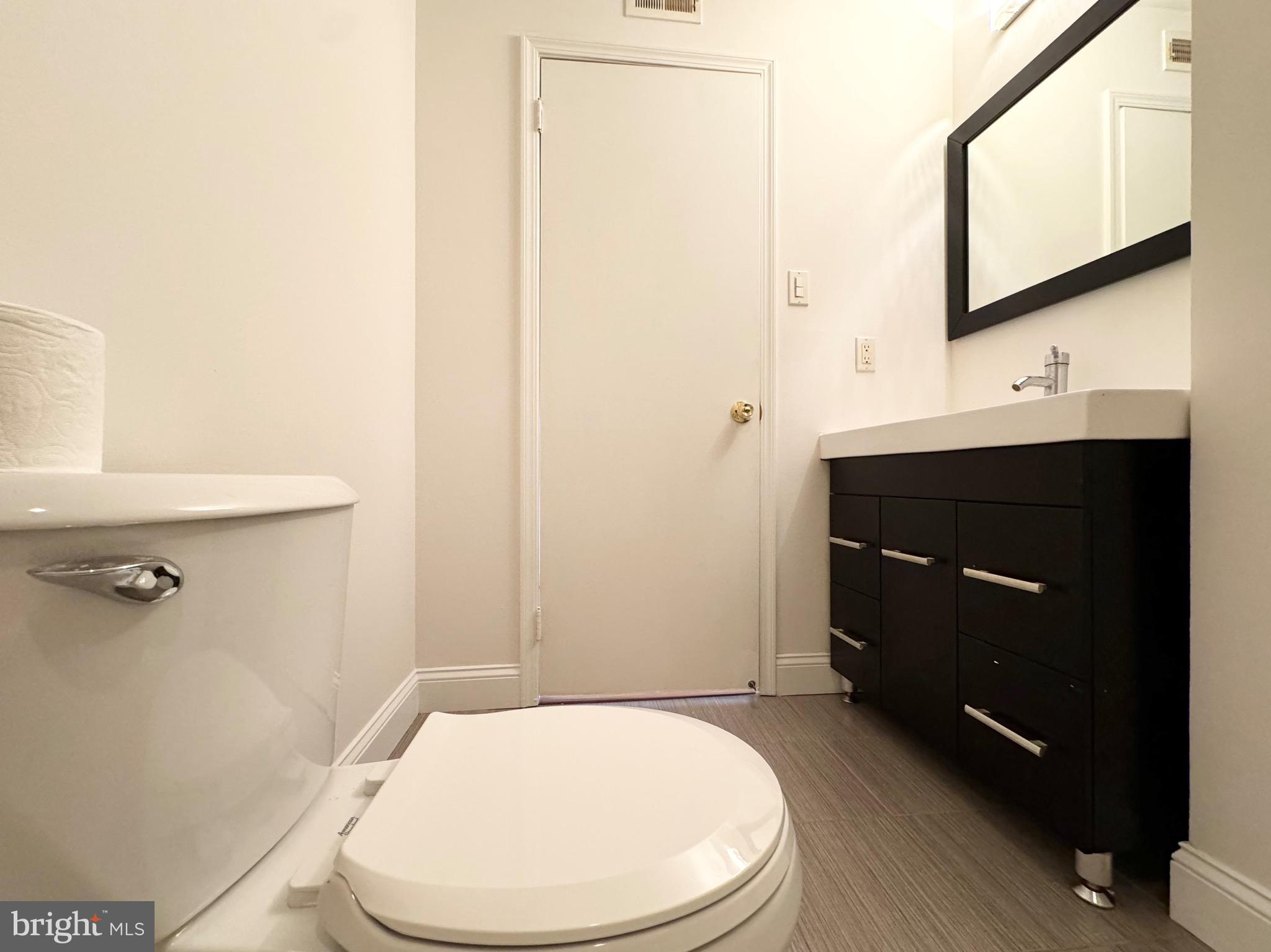 2101 Welsh Road, Unit 6 Philadelphia, PA 19115 - Photo 16 of 32 Gallery Image 16