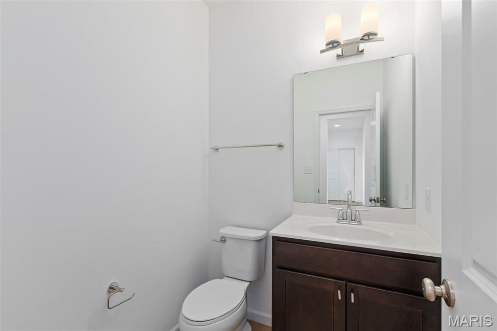 2 Fieldcrest At Grove St. Louis, MO 63123 - Photo 15 of 23