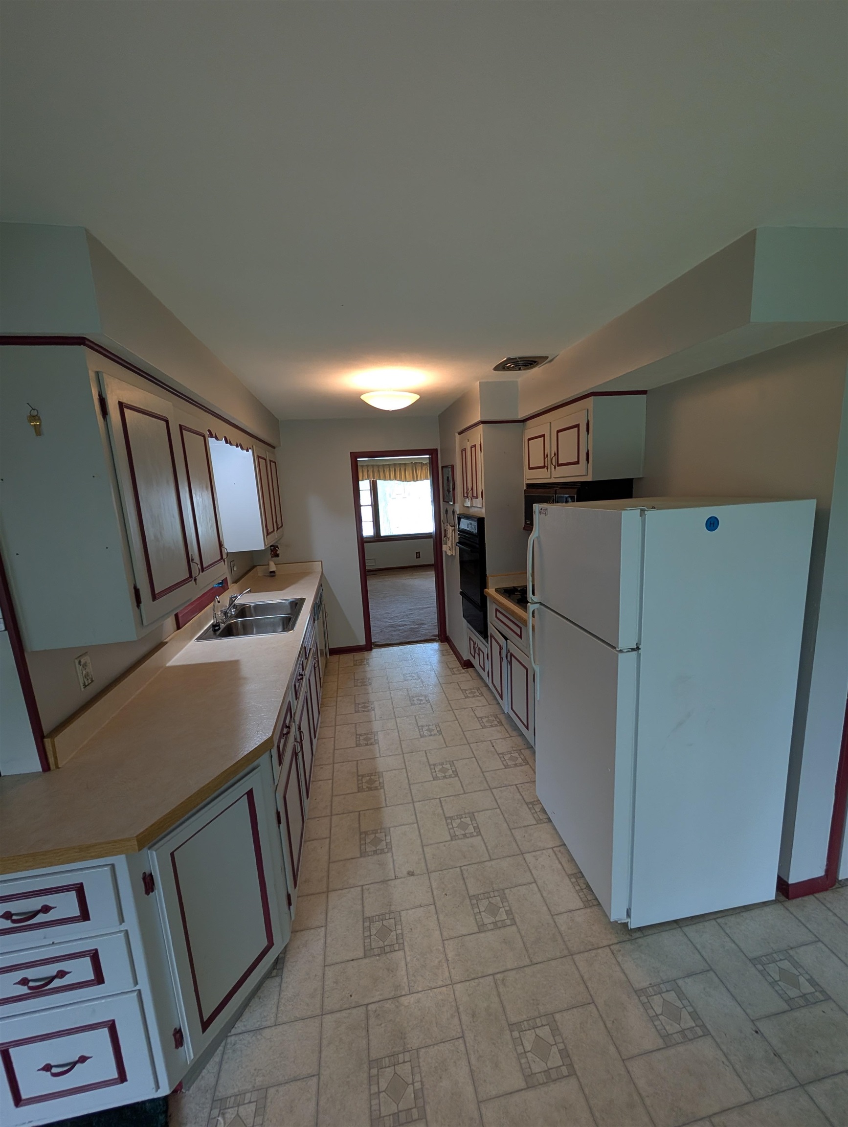 2352 Wisconsin Road Rockford, IL 61108 - Photo 9 of 21 Gallery Image 9