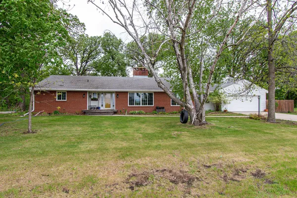 $375,000 | 1513 40th Avenue North, Moorhead, MN 56560