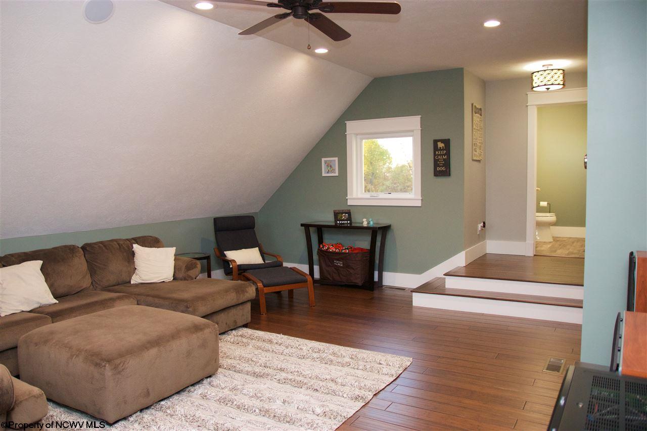 869 Goshen Road Morgantown, WV 26508 - Photo 17 of 20 Gallery Image 17