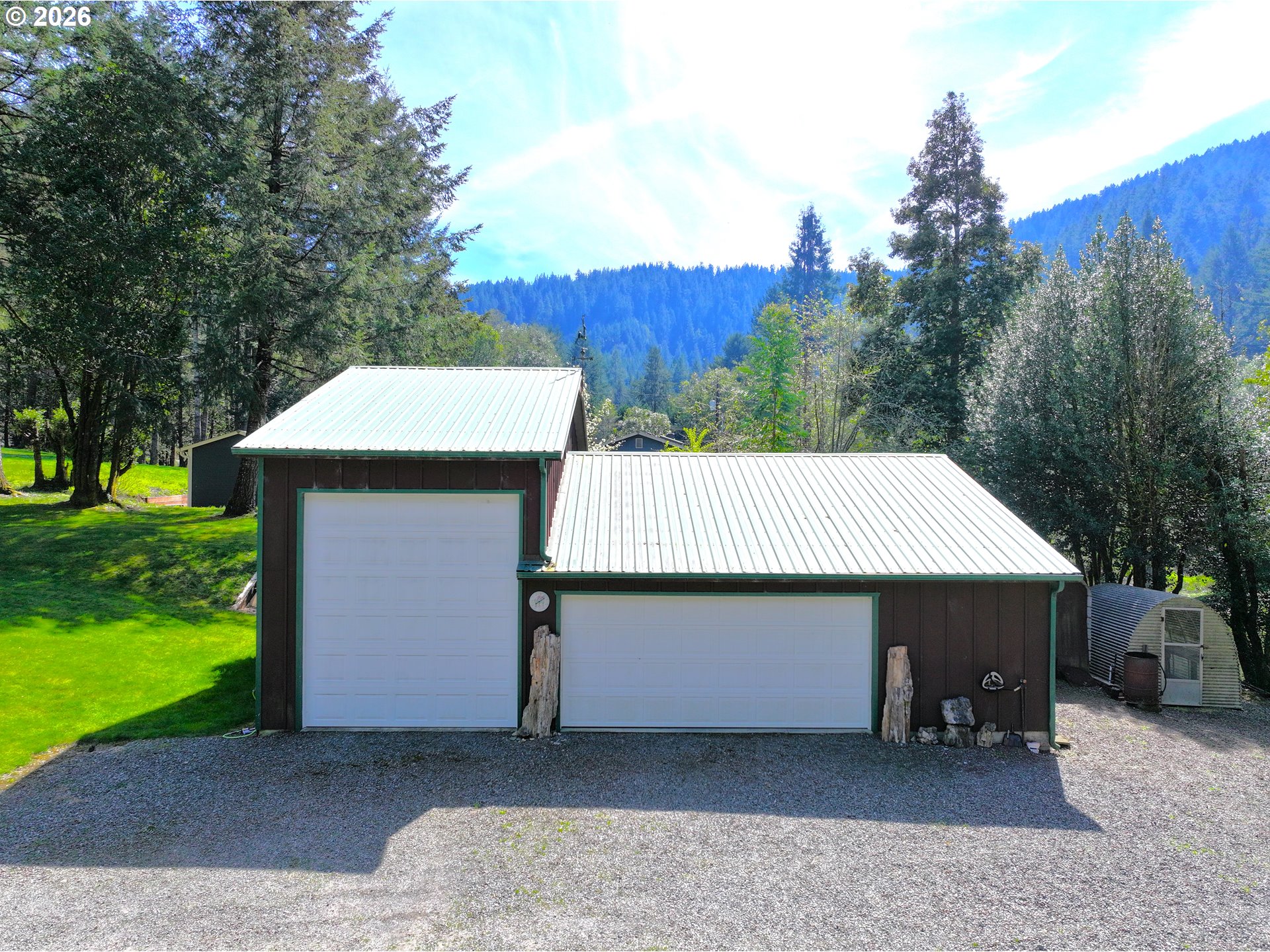 1008 Winchuck River Road Brookings, OR 97415 - Photo 34 of 48 Garage