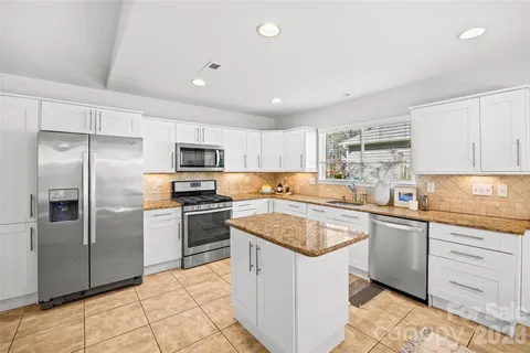 $485,000 | 10920 Fox Mill Lane, Charlotte, NC 28277