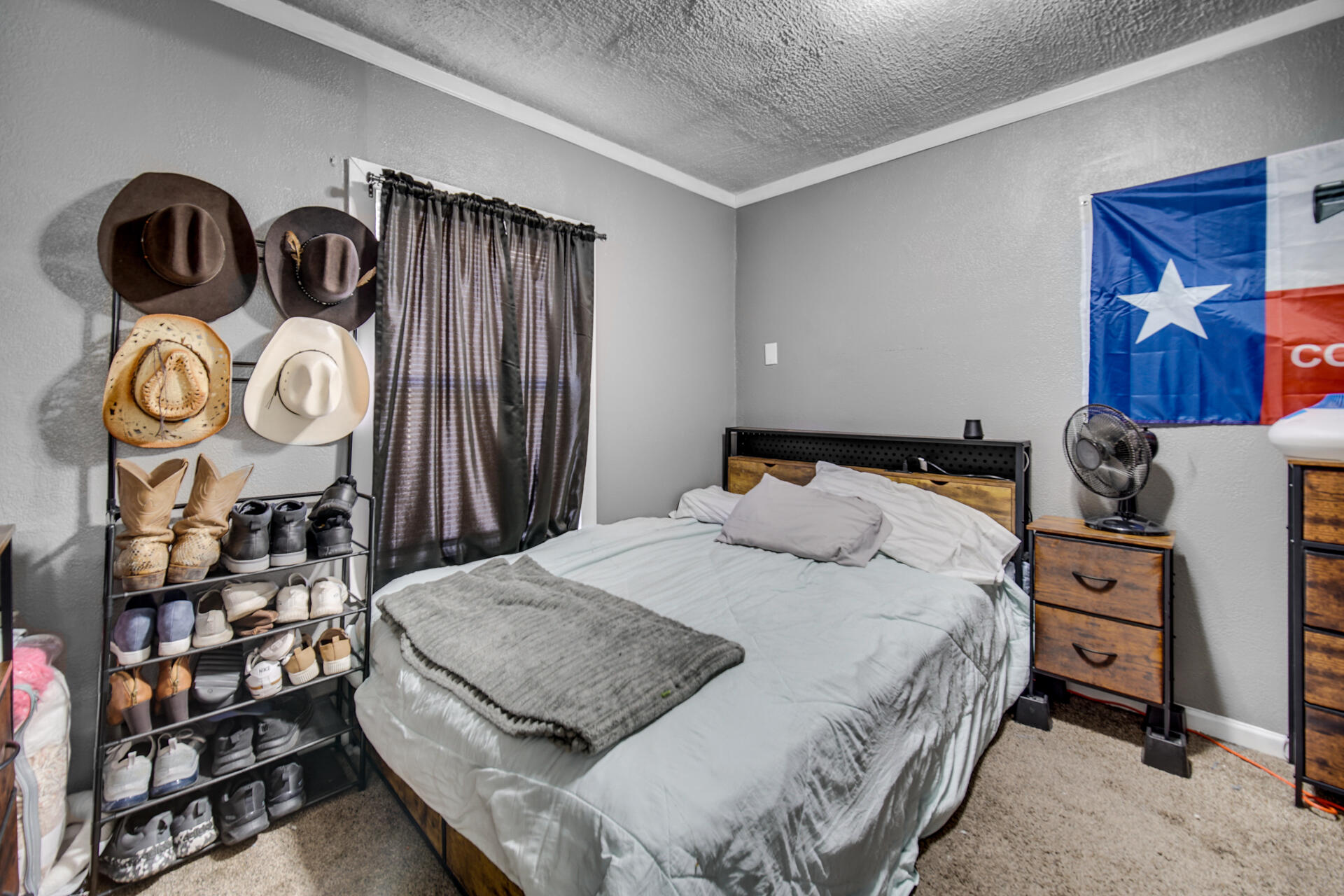 2033 Davidson Place Whiting, IN 46394 - Photo 29 of 32 1920x1280