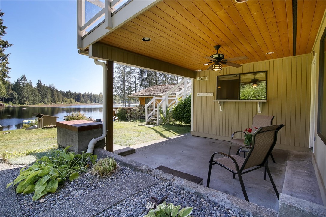 901 Southwest Lake Roesiger Road Snohomish, WA 98290 - Photo 12 of 17