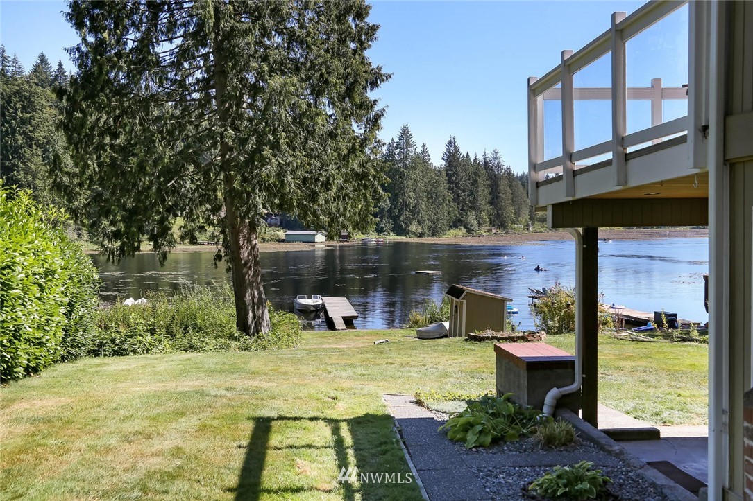 901 Southwest Lake Roesiger Road Snohomish, WA 98290 - Photo 13 of 17