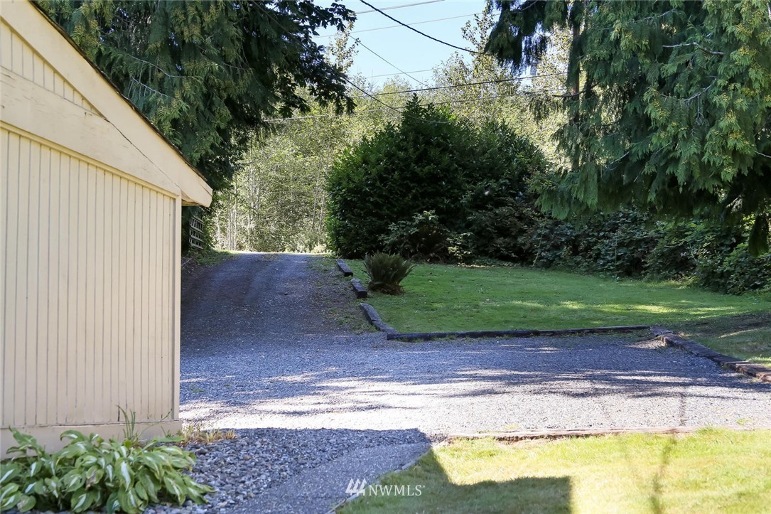 901 Southwest Lake Roesiger Road Snohomish, WA 98290 - Photo 17 of 17