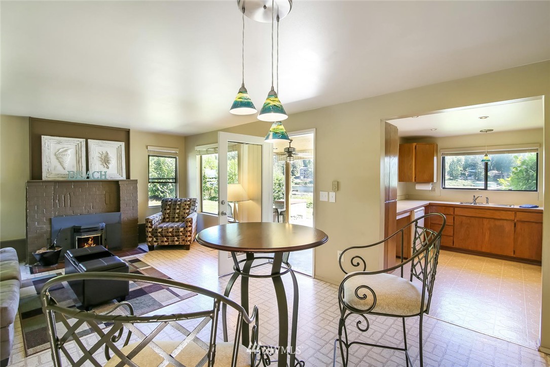901 Southwest Lake Roesiger Road Snohomish, WA 98290 - Photo 4 of 17