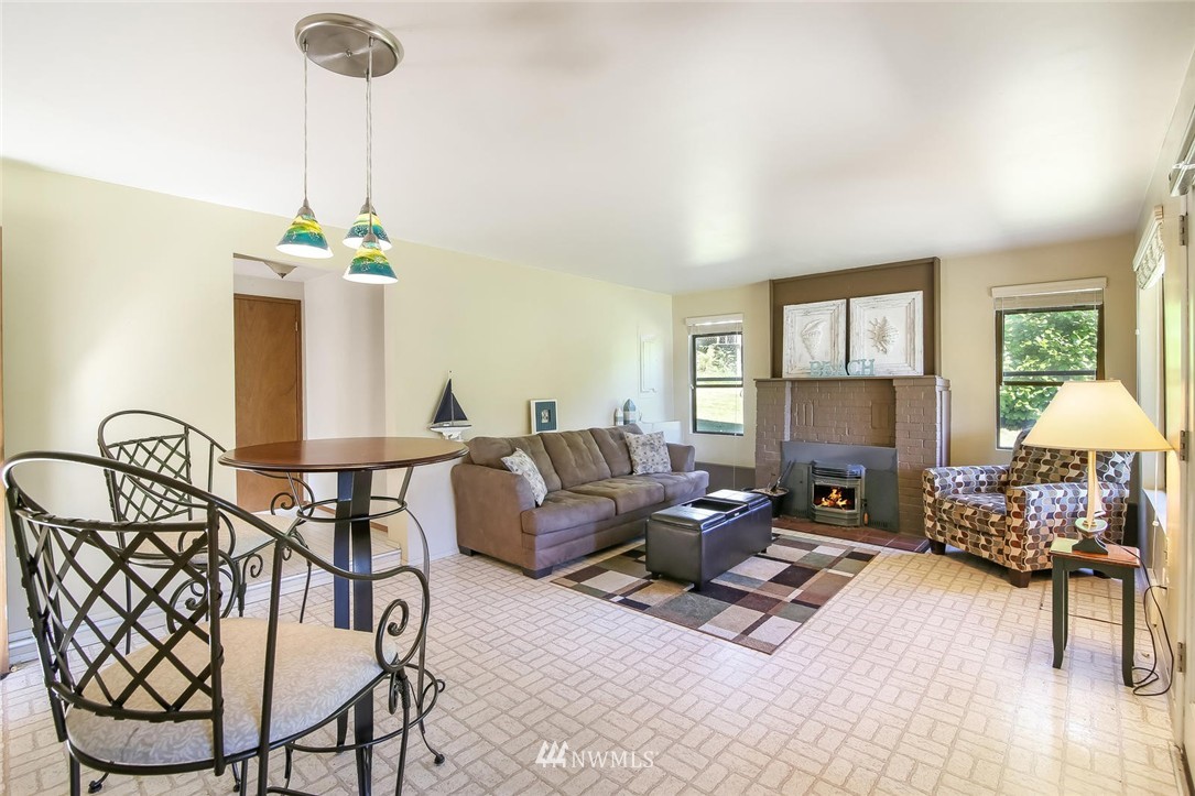 901 Southwest Lake Roesiger Road Snohomish, WA 98290 - Photo 5 of 17