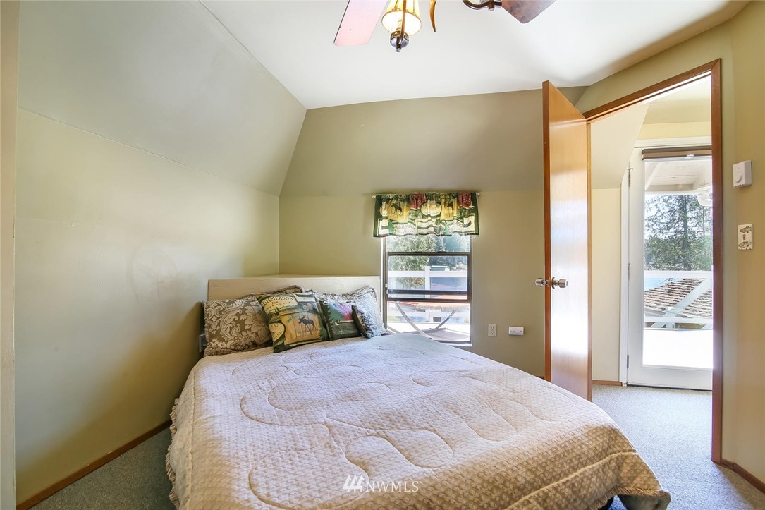 901 Southwest Lake Roesiger Road Snohomish, WA 98290 - Photo 8 of 17