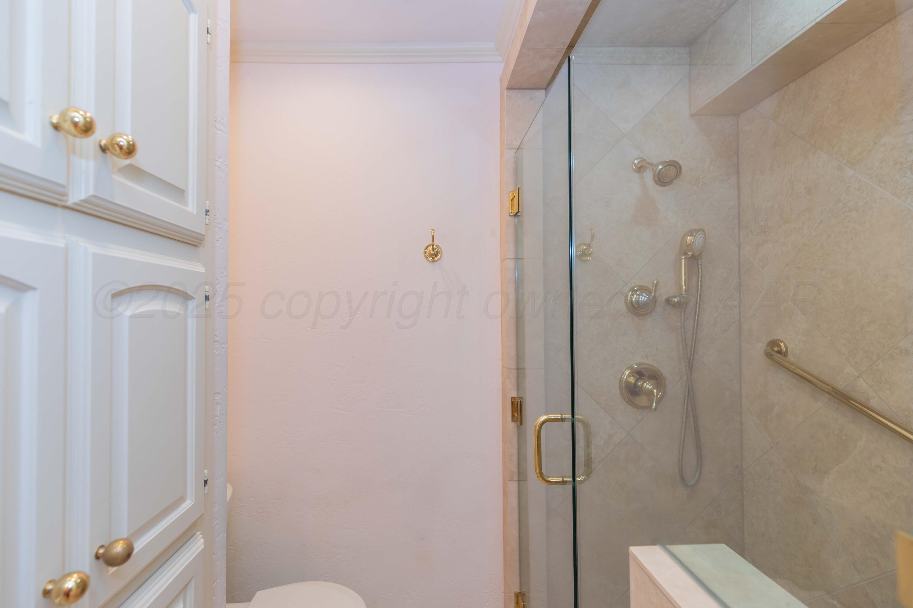 1615 South Bryan Street, Unit 11 Amarillo, TX 79102 - Photo 23 of 41 PRIMARY BATH VIEW 3