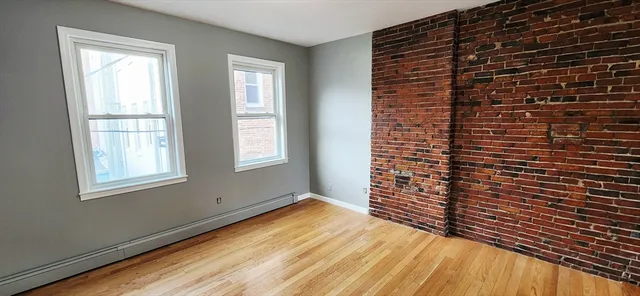 $3,050 | 3 Wilbur Court, Unit 2, Boston, MA 02128