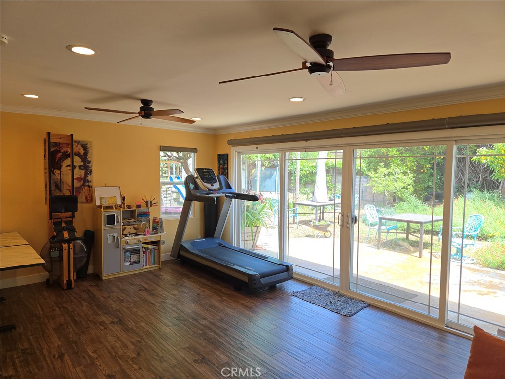 6568 Mt Diablo Avenue Riverside, CA 92506 - Photo 12 of 25
