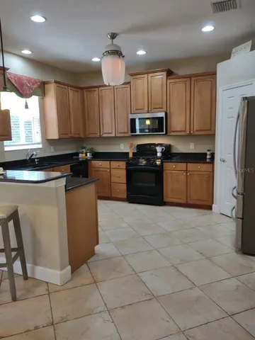 $3,500 | 6993 74th St Circle East, Bradenton, FL 34203