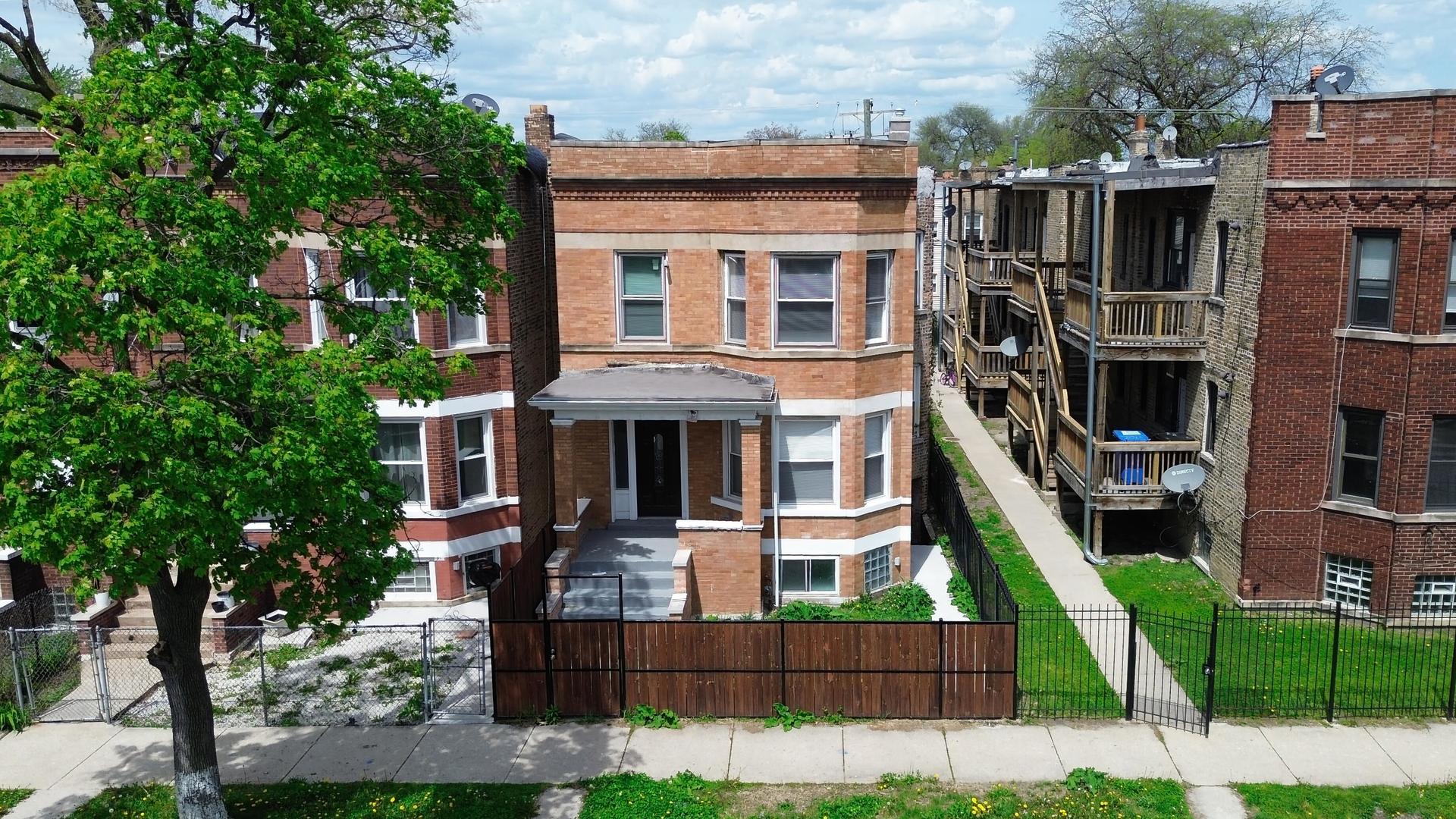 4906 West Erie Street Chicago, IL 60644 - Photo 1 of 49