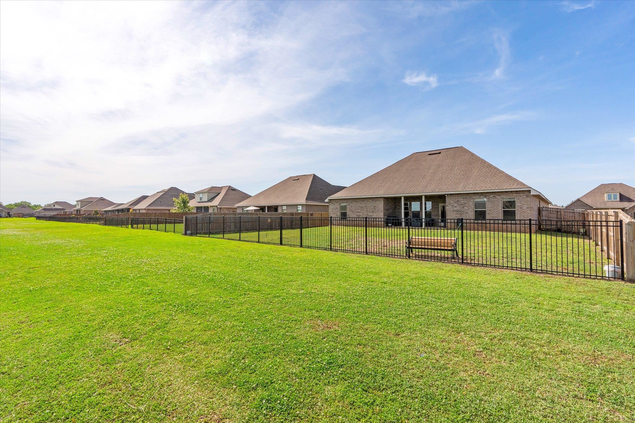 9912 Dunleith Loop Daphne, AL 36526 - Photo 21 of 23 Yard