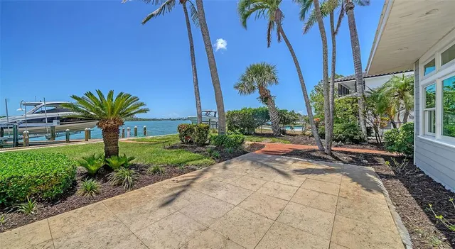 $4,795,000 | 878 Freeling Drive, Sarasota, FL 34242