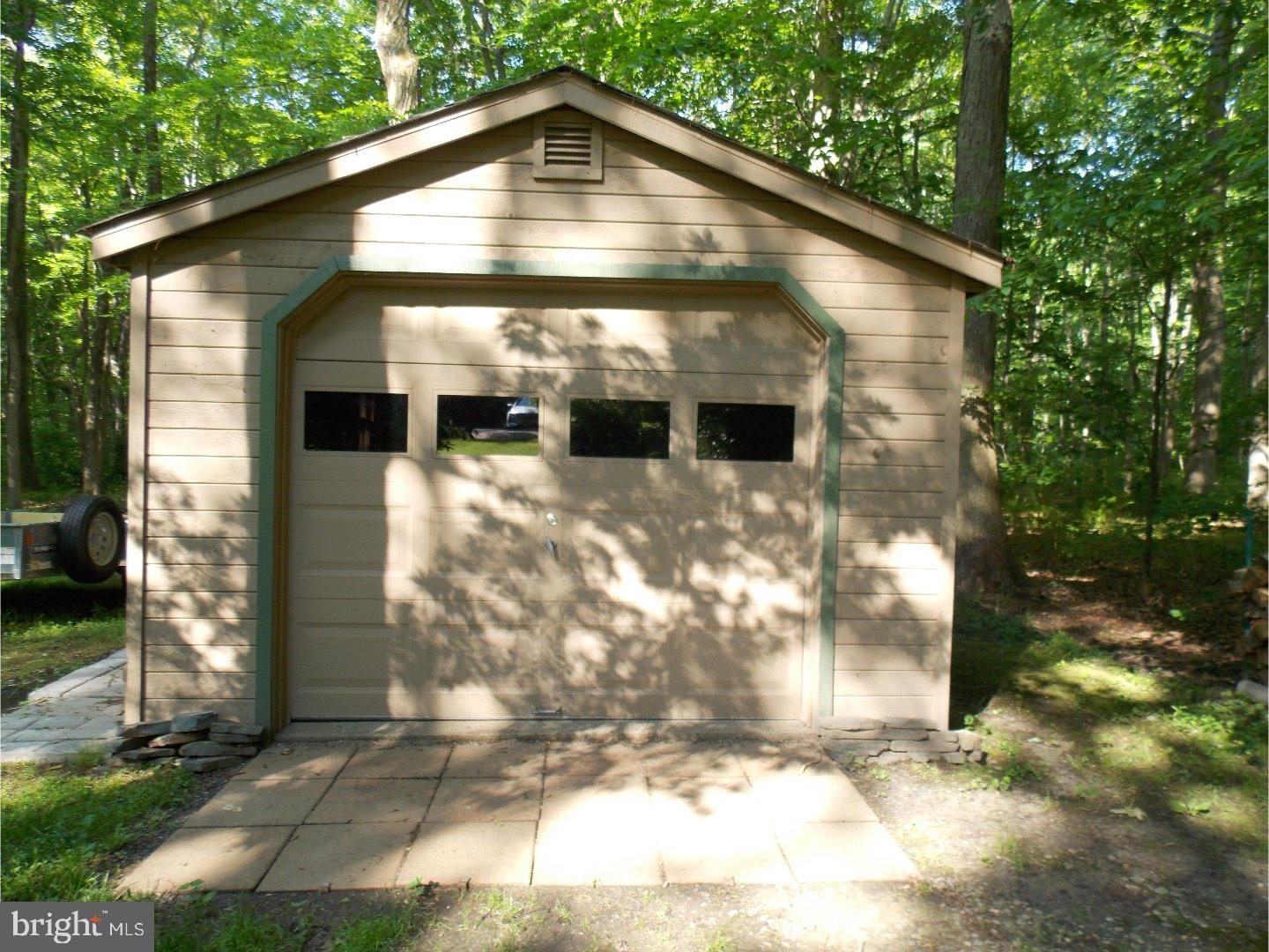 14 Ginger Road Chesterfield, NJ 08515 - Photo 23 of 25 Garage
