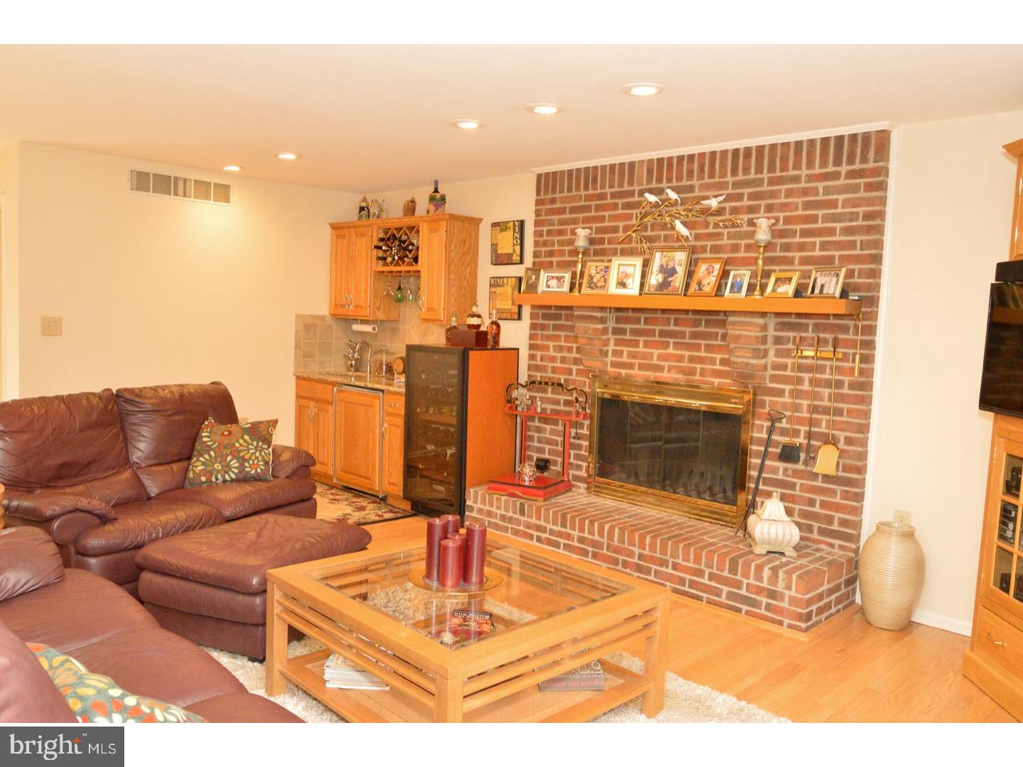 14 Ginger Road Chesterfield, NJ 08515 - Photo 8 of 25 Family Room