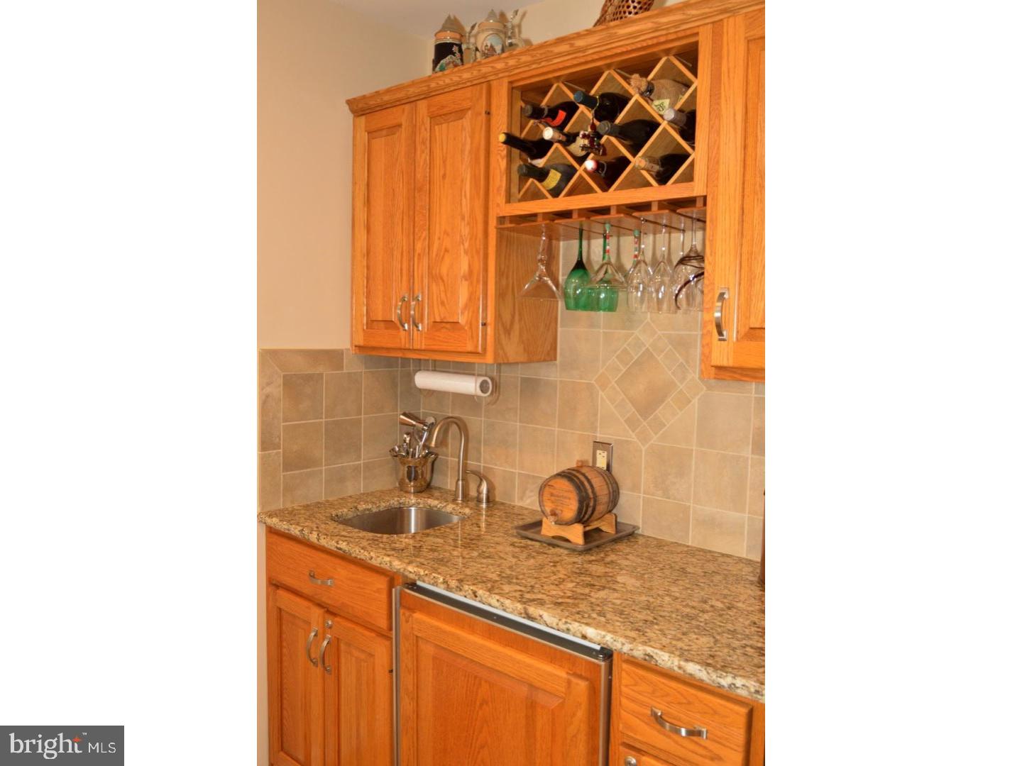 14 Ginger Road Chesterfield, NJ 08515 - Photo 10 of 25 Wet Bar