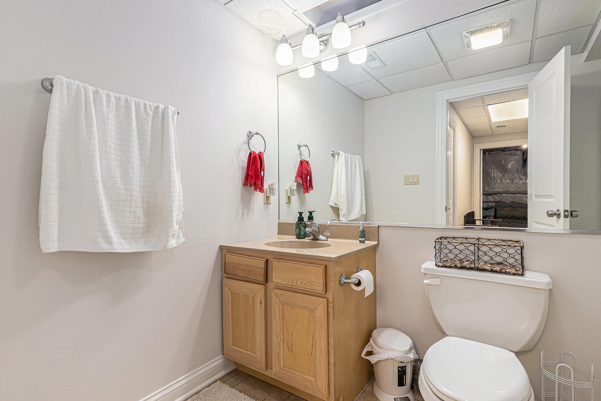 109 Leicester Road Munster, IN 46321 - Photo 35 of 46 2038x1362