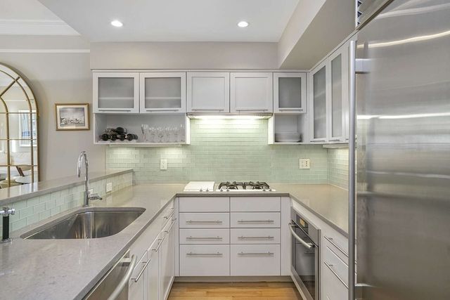 $1,980,000 | 108-110 Mt Vernon Street, Unit 1, Boston, MA 02108