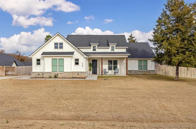 $420,000 | 14620 Woodland Crk Drive, Tyler, TX 75706