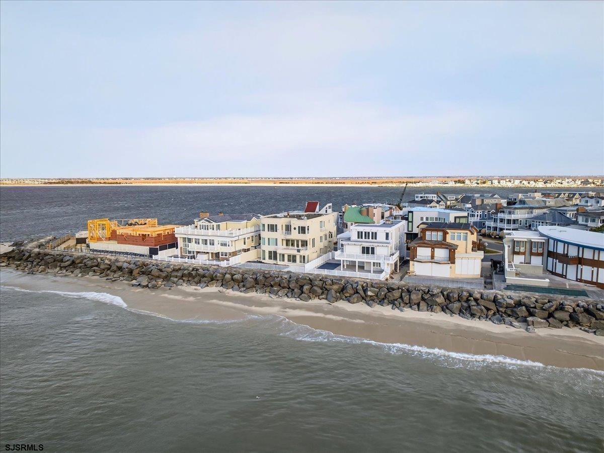 9 Point Drive Longport, NJ 08403 - Photo 38 of 38 a view of a city