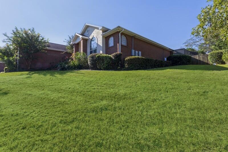 2634 Sorrel Ridge Road Crestview, FL 32536 - Photo 2 of 36 01_2634SorrelRidgeRd_2007_FlexMLS800x600
