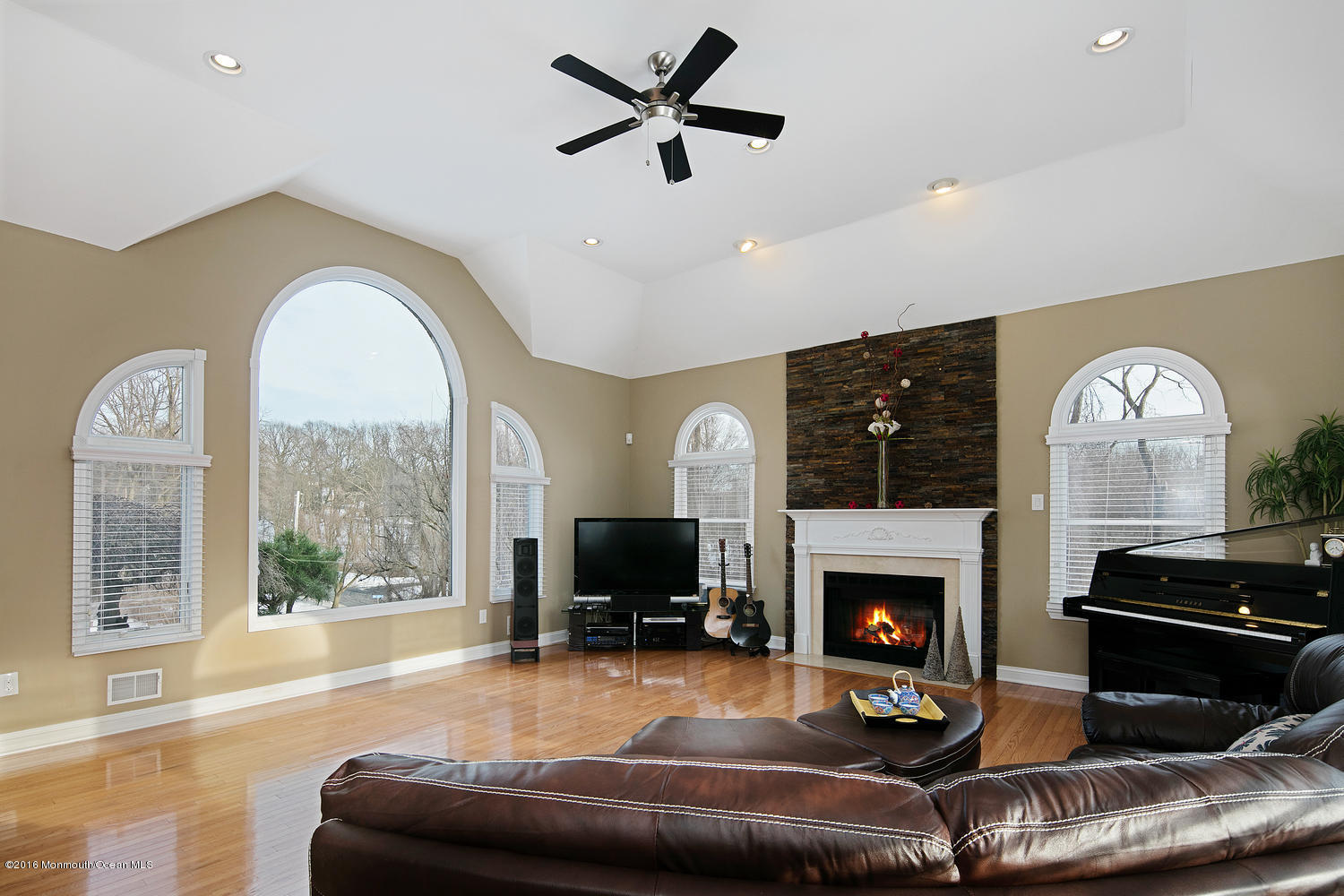 263 South Holland Road Holmdel, NJ 07733 - Photo 11 of 34 Family Room
