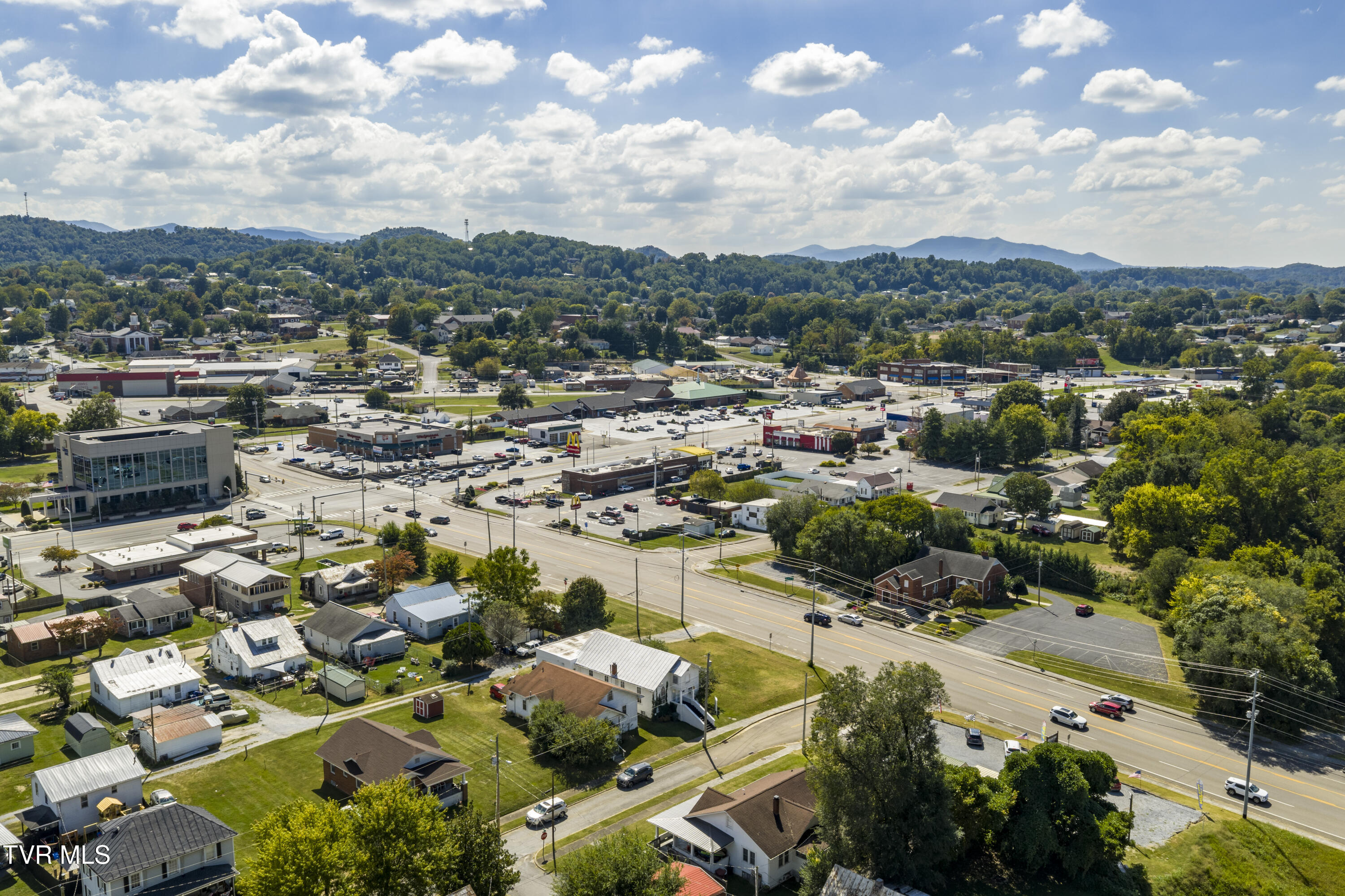 304 Merry Drive Elizabethton, TN 37643 - Photo 50 of 61 Merry-aerials-7
