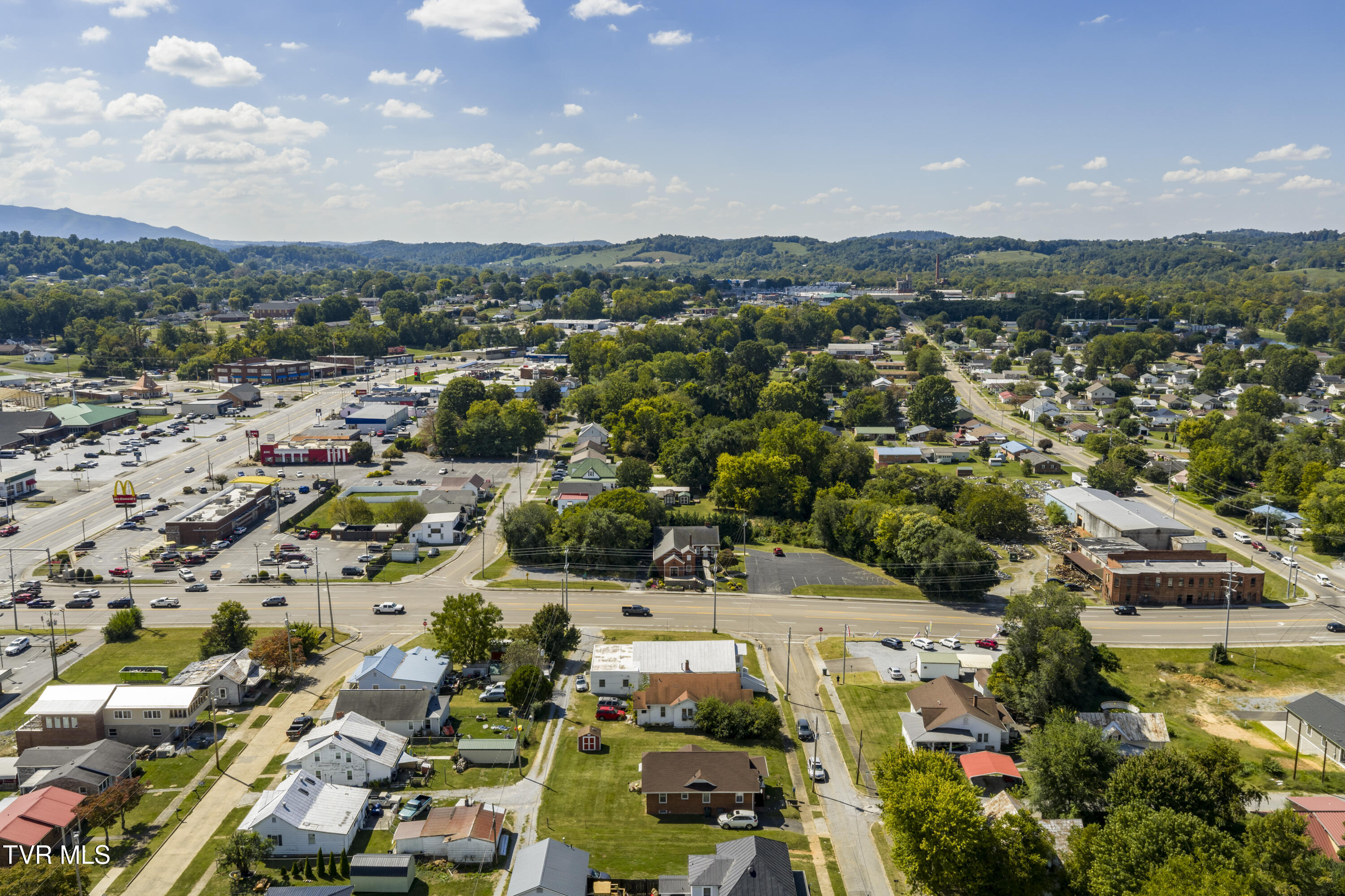 304 Merry Drive Elizabethton, TN 37643 - Photo 51 of 61 Merry-aerials-8