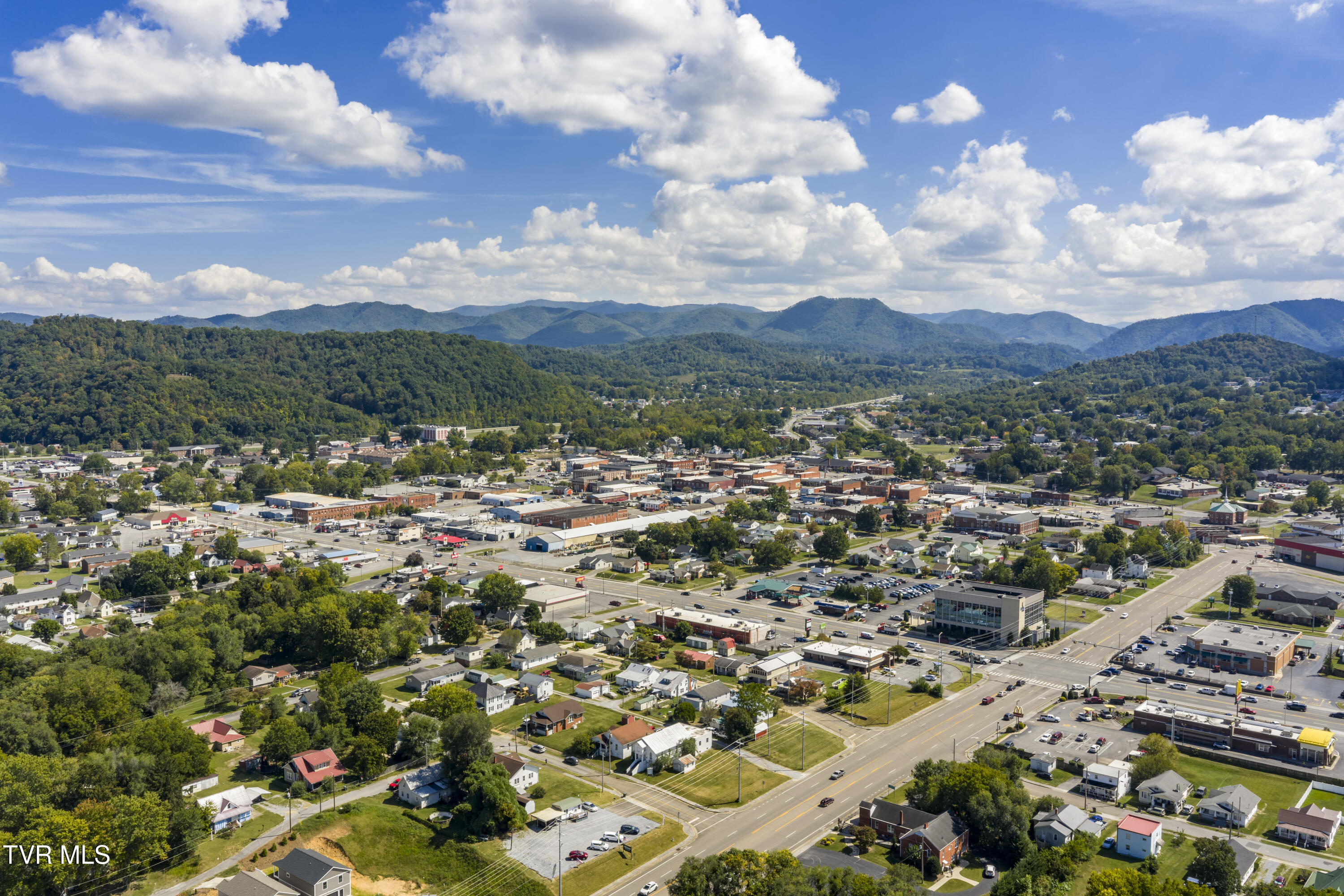 304 Merry Drive Elizabethton, TN 37643 - Photo 55 of 61 Merry-aerials-10