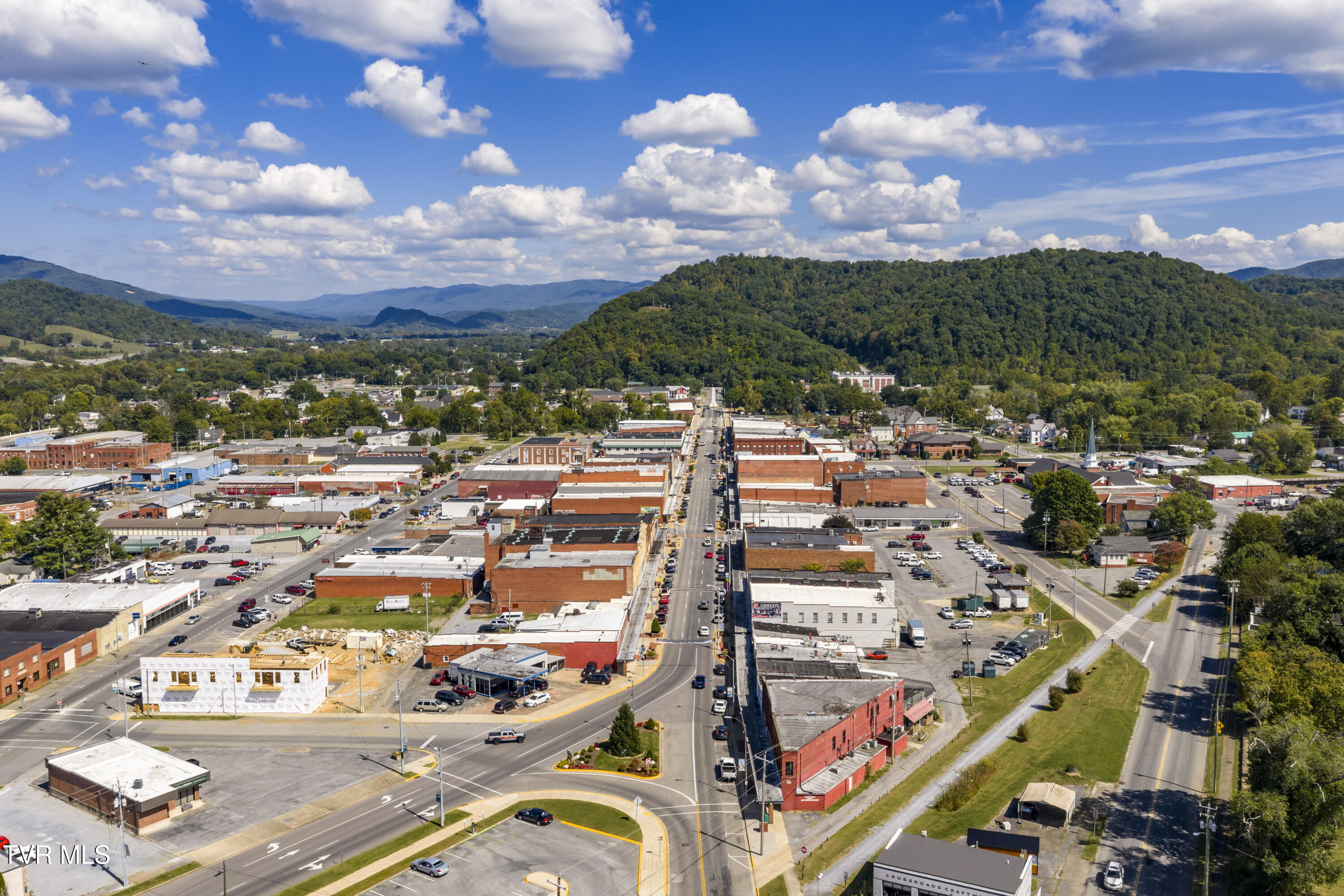 304 Merry Drive Elizabethton, TN 37643 - Photo 58 of 61 Near Downtown