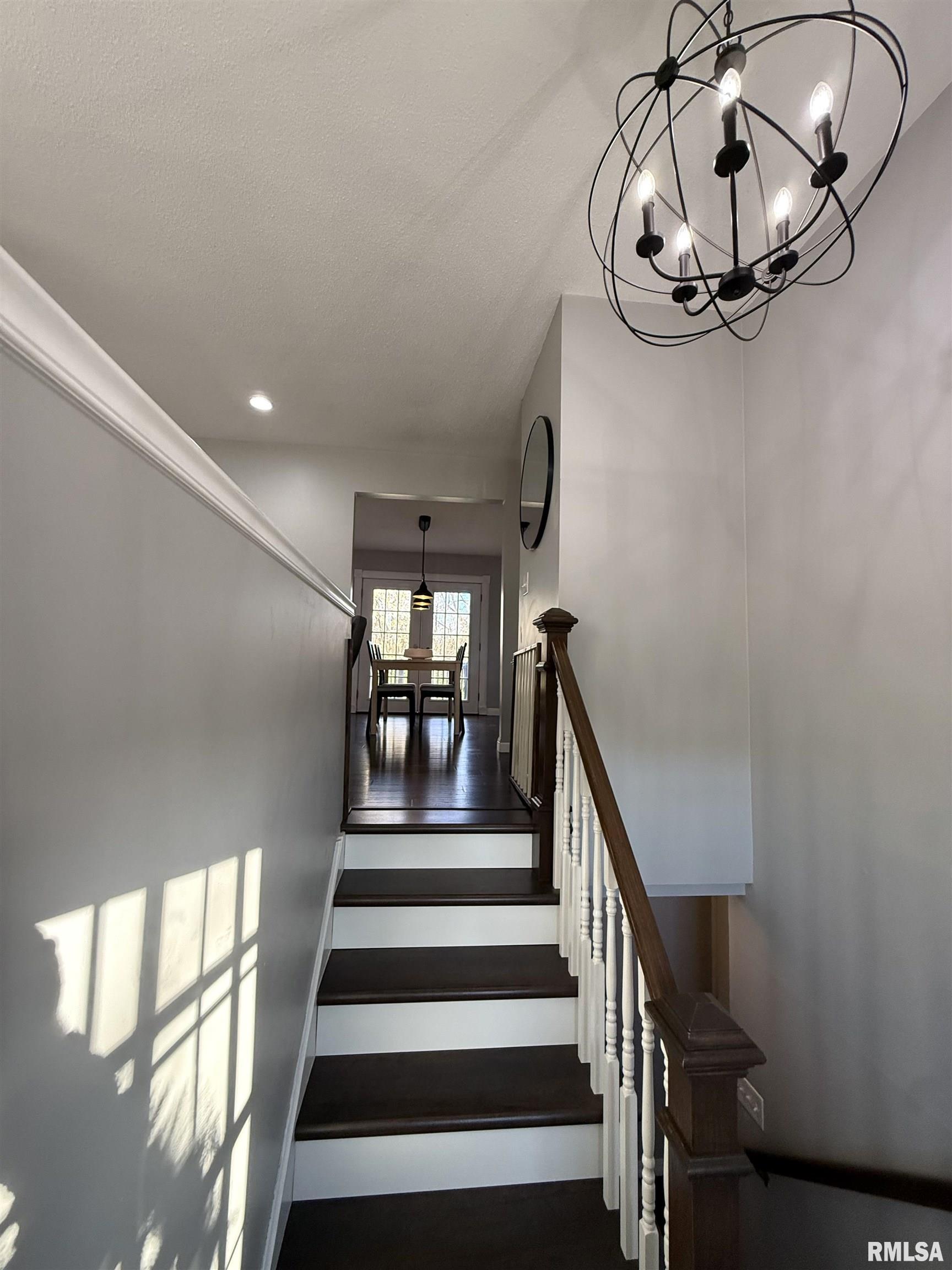 613 South 43rd Street Quincy, IL 62305 - Photo 11 of 47