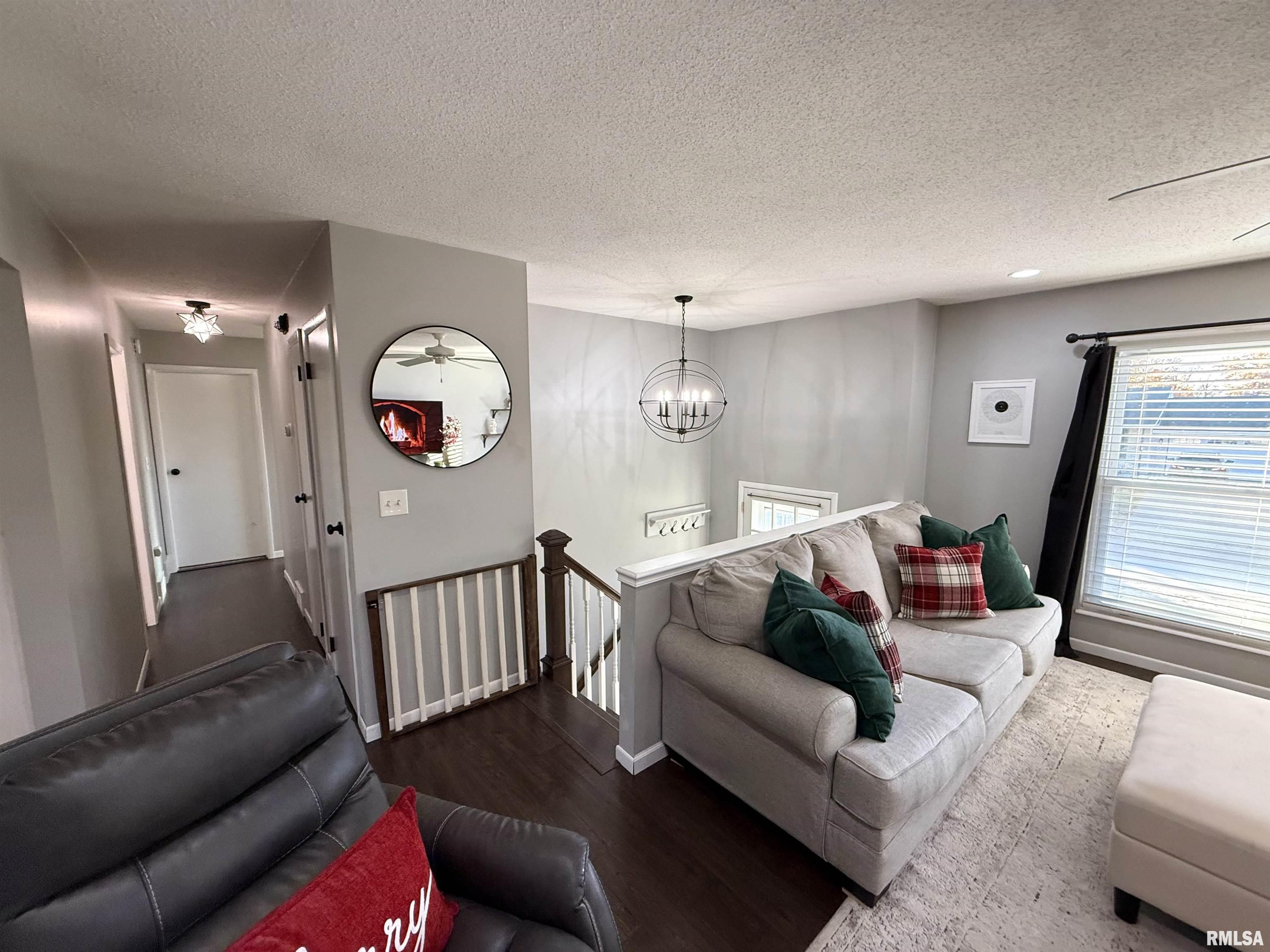 613 South 43rd Street Quincy, IL 62305 - Photo 8 of 47