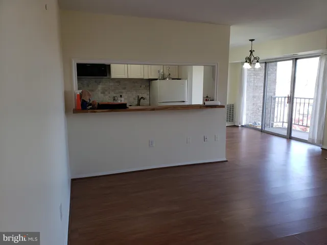 $1,695 | 12701 Lotte Drive, Unit 302, Woodbridge, VA 22192