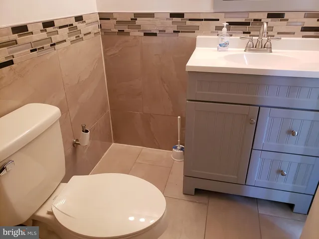 $1,695 | 12701 Lotte Drive, Unit 302, Woodbridge, VA 22192