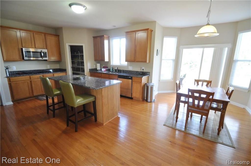3398 Connors Drive Rochester Hills, MI 48307 - Photo 5 of 43