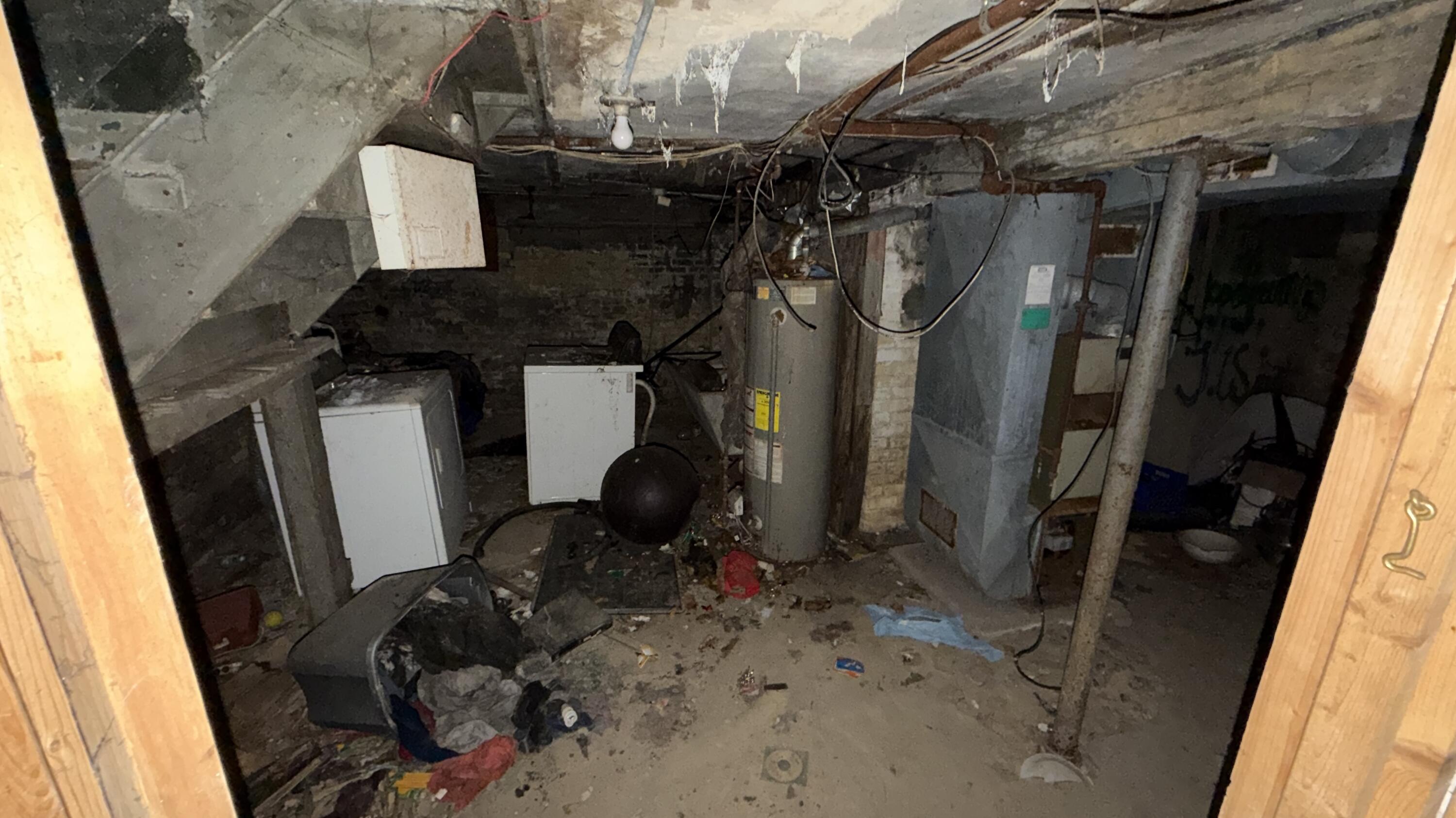 2469 North 26th Street Milwaukee, WI 53206 - Photo 9 of 9 IMG_1587