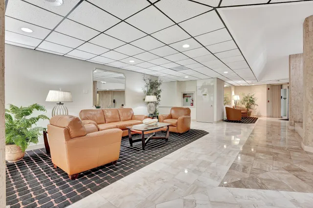 $179,000 | 10777 West Sample Road, Unit 207, Coral Springs, FL 33065