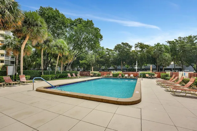 $179,000 | 10777 West Sample Road, Unit 207, Coral Springs, FL 33065