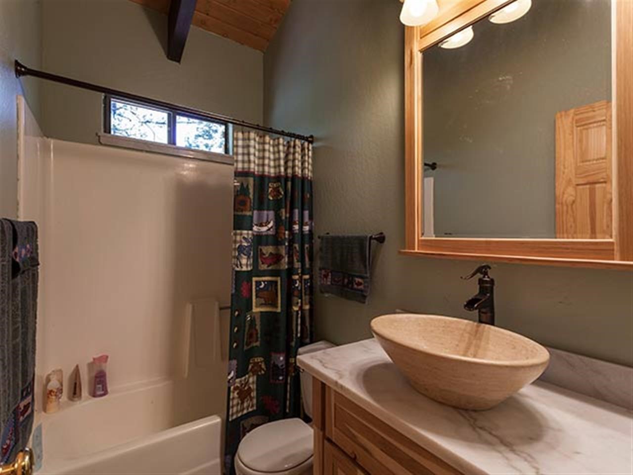 12737 Hillside Drive Truckee, CA 96161 - Photo 8 of 14